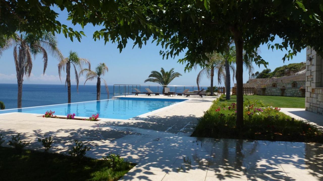 Infinity Blue Villa Koroni  Bilik gambar